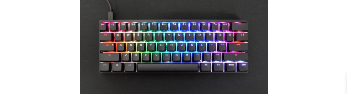 Bàn phím cơ Vortex 3 RGB Cherry Brown switch có thiết kế chắc chắn